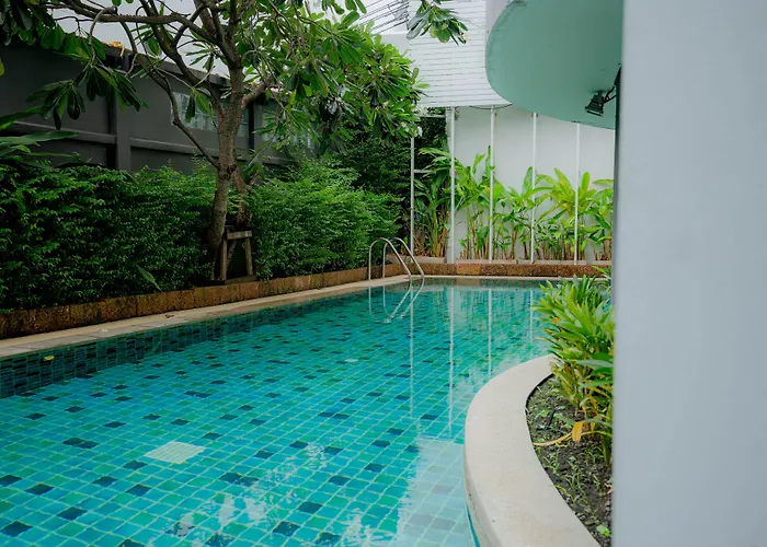 Peace Land Khaosan Hotel 3*