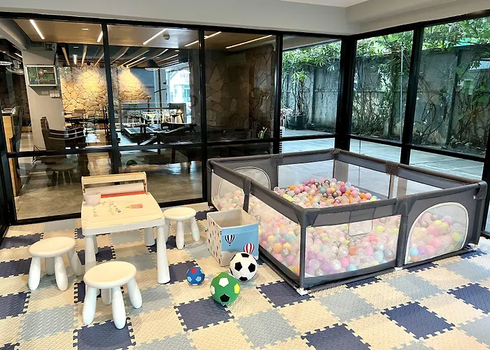 Peace Land Khaosan Hotel
